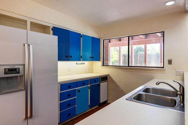 1020 Cuatro Cerros Trail SE, Albuquerque, NM 87123