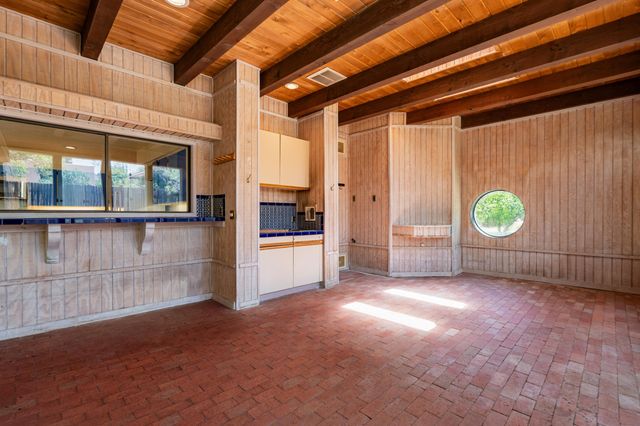 1020 Cuatro Cerros Trail SE, Albuquerque, NM 87123