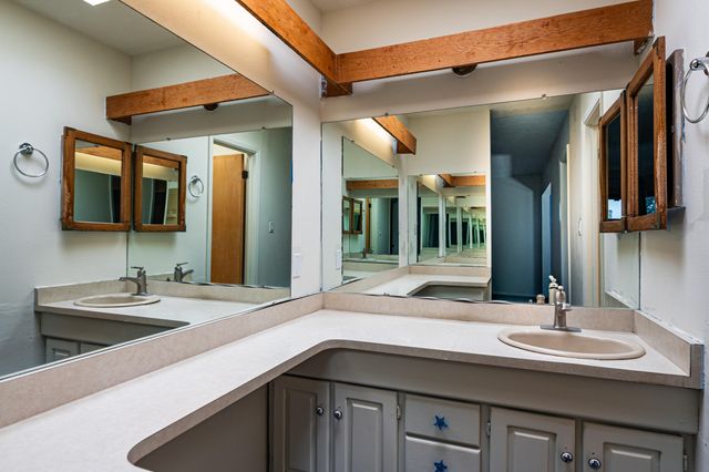 1020 Cuatro Cerros Trail SE, Albuquerque, NM 87123