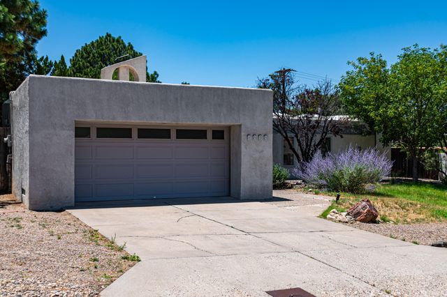 1020 Cuatro Cerros Trail SE, Albuquerque, NM 87123