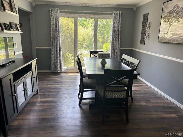 2136 Millstream Drive, Wixom, MI 48393