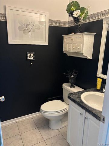 2136 Millstream Drive, Wixom, MI 48393