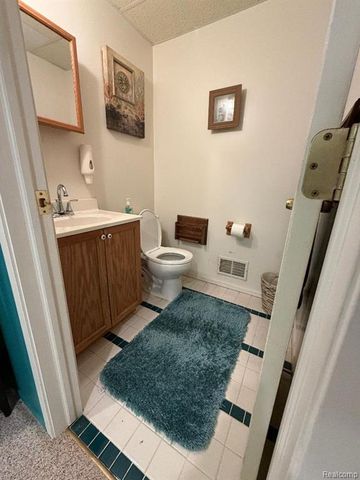 2136 Millstream Drive, Wixom, MI 48393