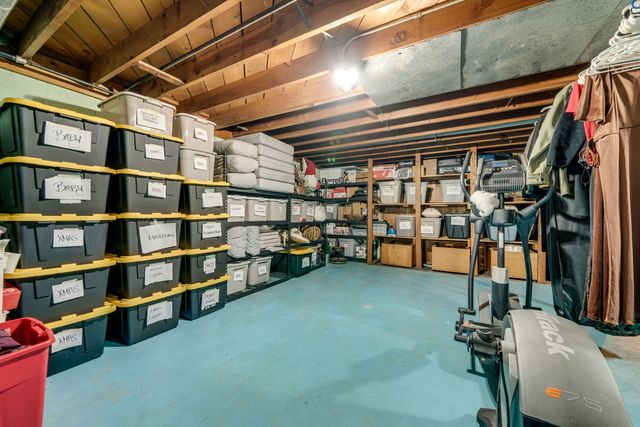 1703 WISTERIA Road, Rockford, IL 61107