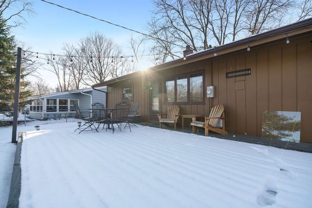 1703 WISTERIA Road, Rockford, IL 61107