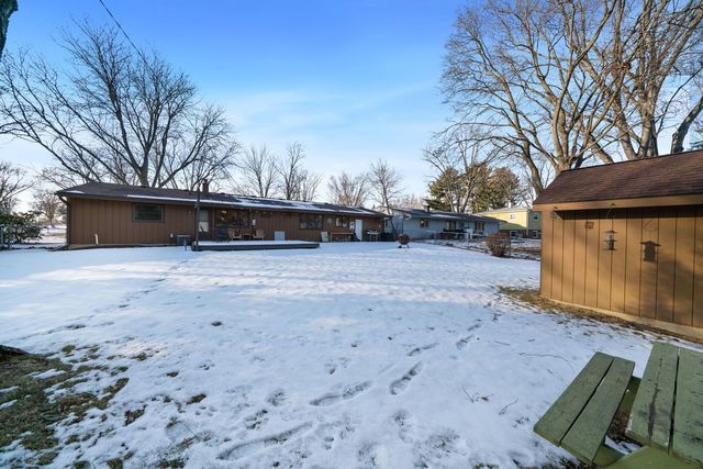 1703 WISTERIA Road, Rockford, IL 61107