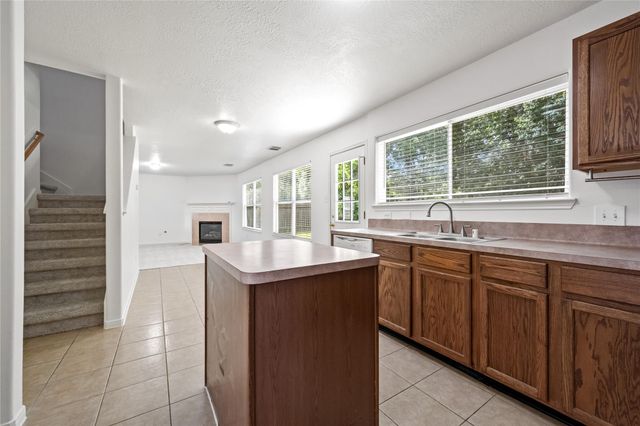 5019 Woodland Meadows Lane, Humble, TX 77346