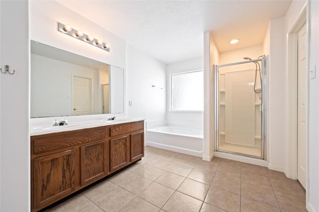 5019 Woodland Meadows Lane, Humble, TX 77346