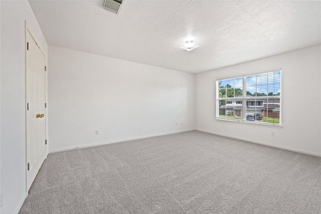 5019 Woodland Meadows Lane, Humble, TX 77346