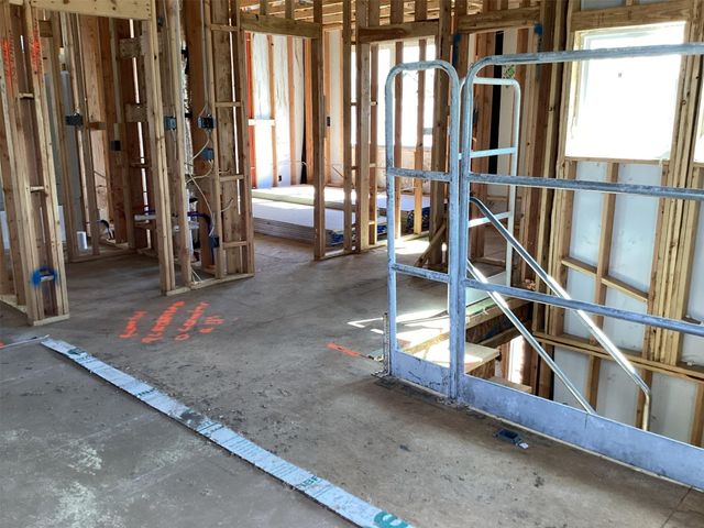 320 Leeland DR, Liberty Hill, TX 78642