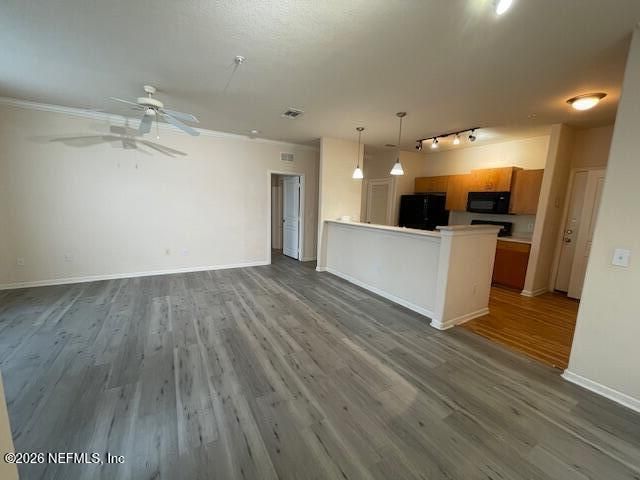 8290 GATE Parkway W 211, Jacksonville, FL 32216