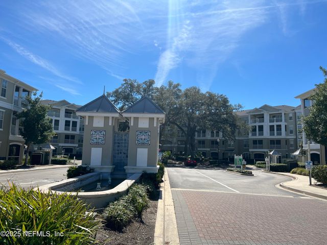 8290 GATE Parkway W 211, Jacksonville, FL 32216
