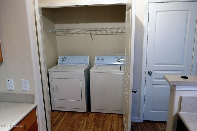 8290 GATE Parkway W 211, Jacksonville, FL 32216