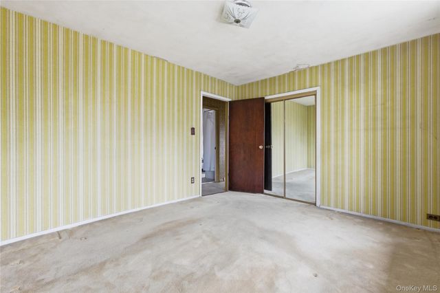 15 W Lake Boulevard, Mahopac, NY 10541