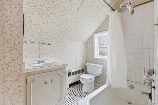 15 W Lake Boulevard, Mahopac, NY 10541