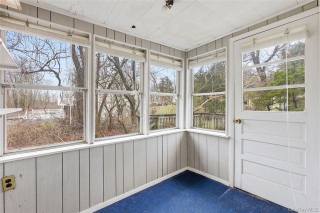 15 W Lake Boulevard, Mahopac, NY 10541