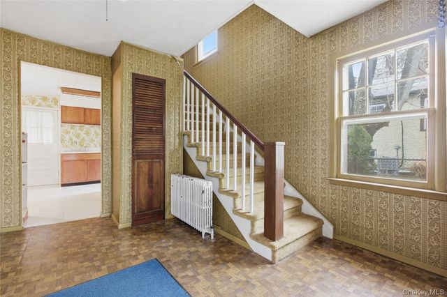 15 W Lake Boulevard, Mahopac, NY 10541