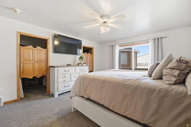 5696 GLENDALE AVENUE, Green Bay, WI 54313