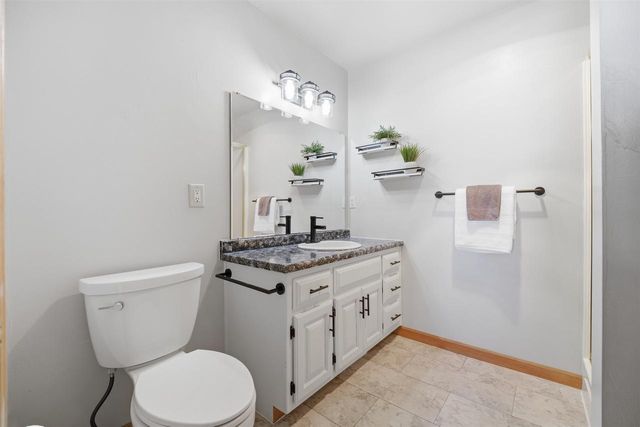 5696 GLENDALE AVENUE, Green Bay, WI 54313