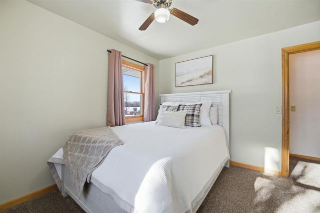 5696 GLENDALE AVENUE, Green Bay, WI 54313