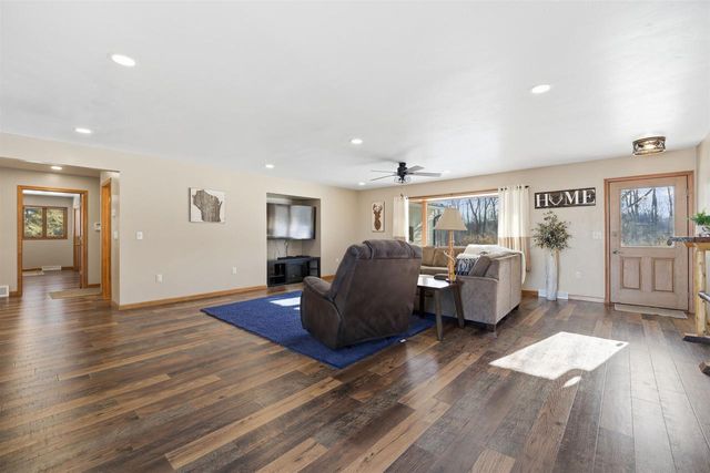 5696 GLENDALE AVENUE, Green Bay, WI 54313