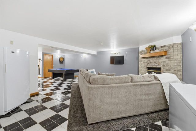 5696 GLENDALE AVENUE, Green Bay, WI 54313