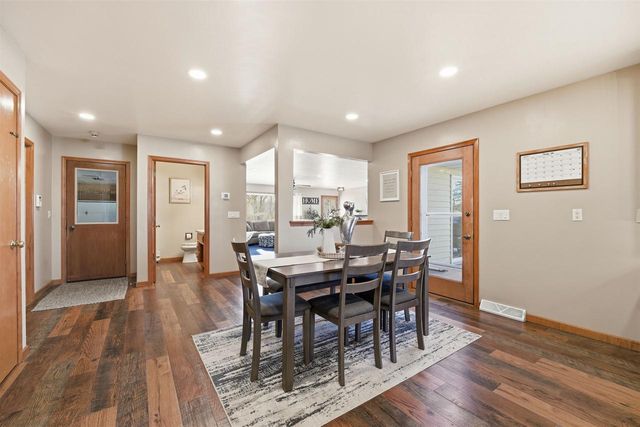 5696 GLENDALE AVENUE, Green Bay, WI 54313