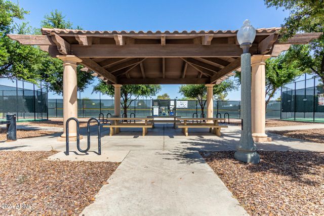 42915 W KINGFISHER Drive, Maricopa, AZ 85138