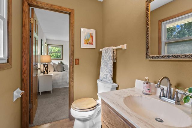 S25W27059 Winnebago WAY, Waukesha, WI 53188