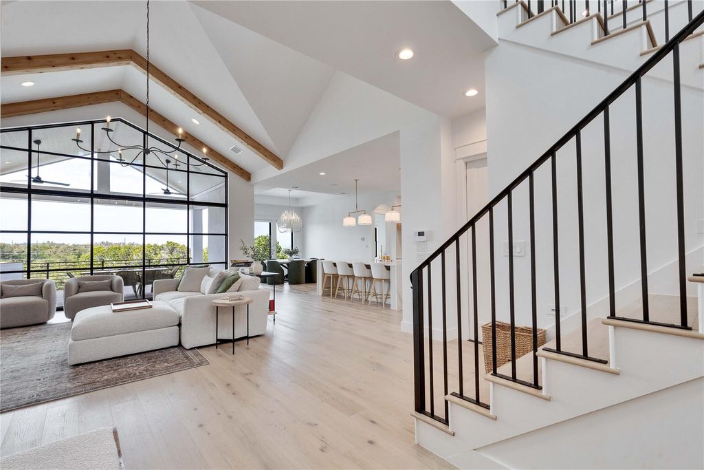 202 Lodestone CV, Austin, TX 78738