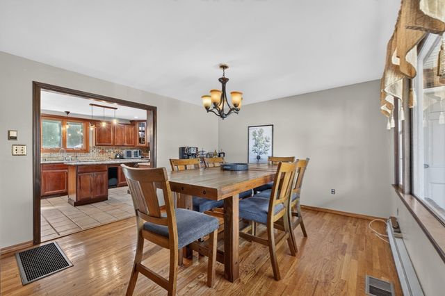 4 Old Homestead Rd, Methuen, MA 01844