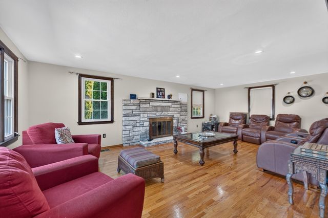 4 Old Homestead Rd, Methuen, MA 01844