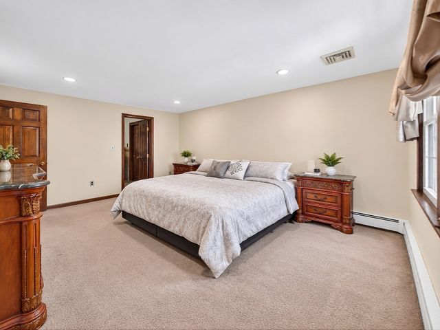 4 Old Homestead Rd, Methuen, MA 01844