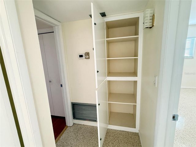 713 THUNDERBIRD AVENUE, Sun City Center, FL 33573