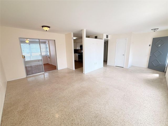 713 THUNDERBIRD AVENUE, Sun City Center, FL 33573