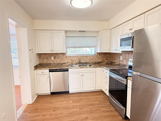 713 THUNDERBIRD AVENUE, Sun City Center, FL 33573