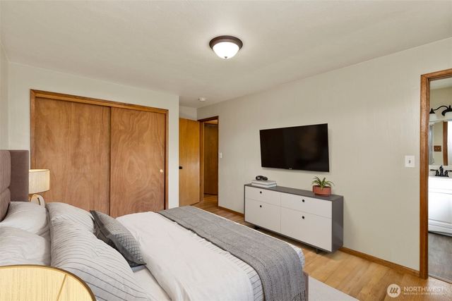 1413 Lindberg Place, Bremerton, WA 98310