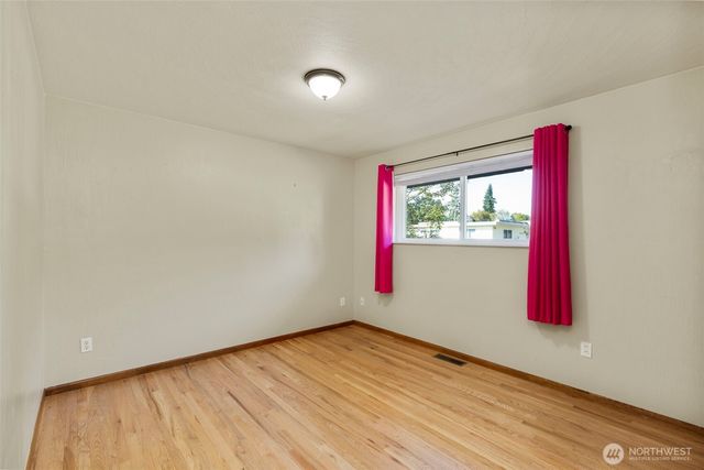 1413 Lindberg Place, Bremerton, WA 98310