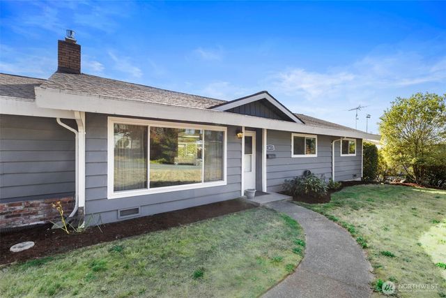 1413 Lindberg Place, Bremerton, WA 98310