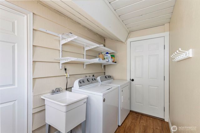 1413 Lindberg Place, Bremerton, WA 98310
