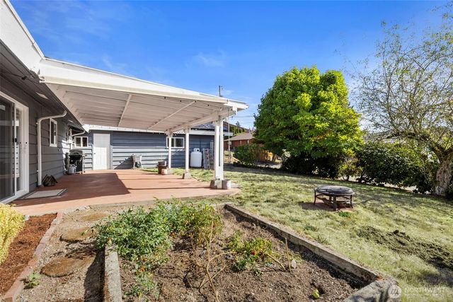 1413 Lindberg Place, Bremerton, WA 98310