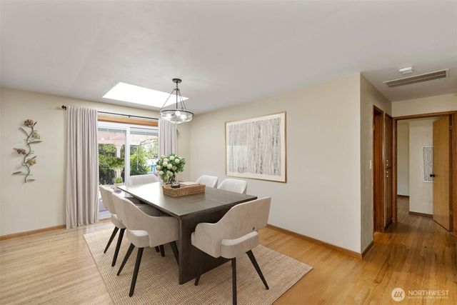 1413 Lindberg Place, Bremerton, WA 98310