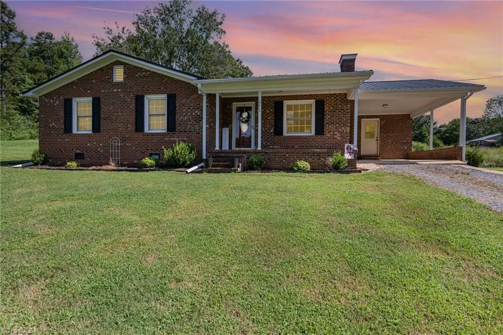 6670 Jackson Creek Road, Denton, NC 27239