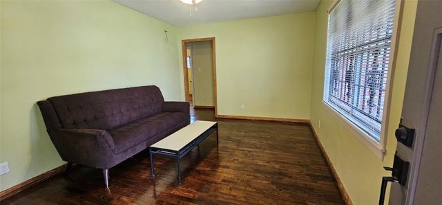 3610 Dennis Street, Houston, TX 77004