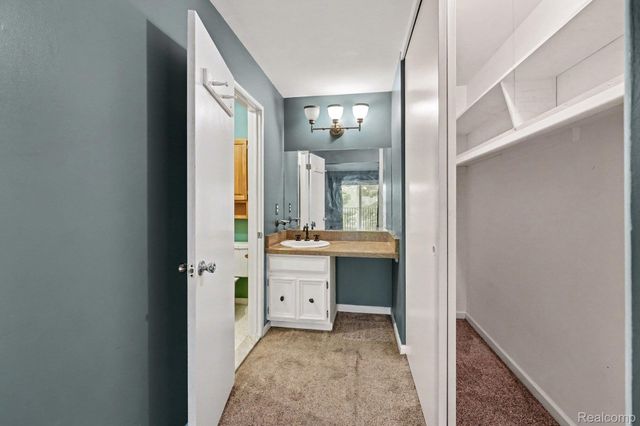37491 Charter Oaks Boulevard, Clinton Charter Township, MI 48036