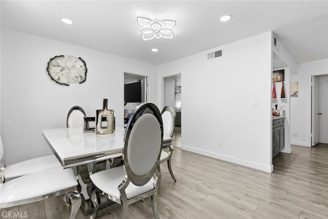 8801 Cedros Avenue 7, Panorama City, CA 91402