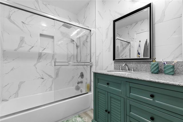 8801 Cedros Avenue 7, Panorama City, CA 91402