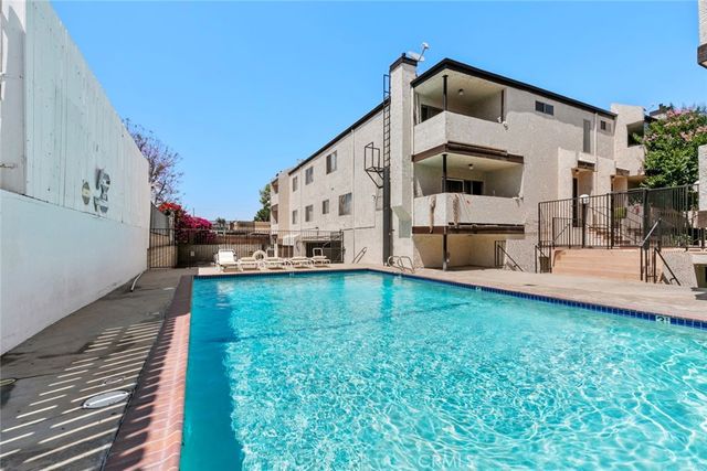 8801 Cedros Avenue 7, Panorama City, CA 91402