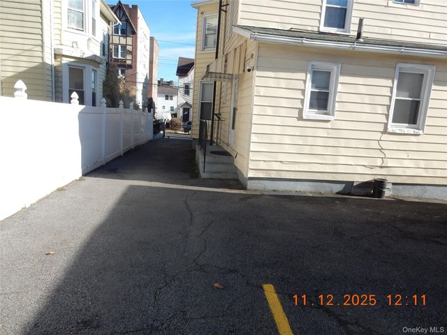 312 S 2nd Avenue, Mount Vernon, NY 10550