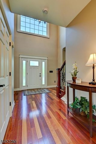114 BRANDON CT, Branchburg Twp., NJ 08853